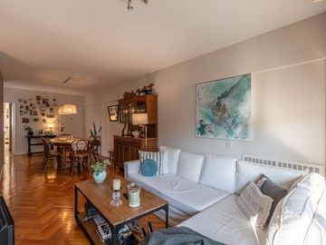 VENTA dpto 4 amb.c/dep Luz y Sol Caballito