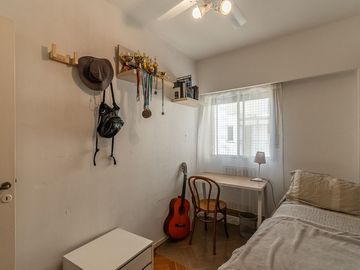 VENTA dpto 4 amb.c/dep Luz y Sol Caballito