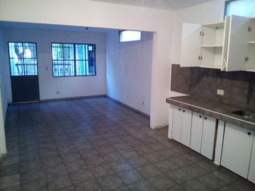 DEPARTAMENTO 3 AMB PLANTA BAJA CON PATIO , COCHERA. EXPENSAS Y ABLINCLUIDAS TIGRE MAIPU 313 COMPLEJO CON PISCINA