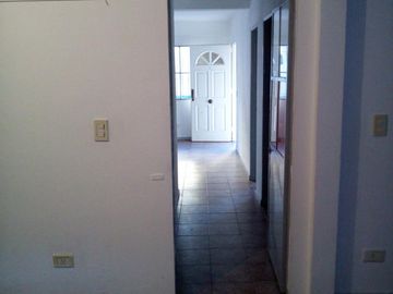 DEPARTAMENTO 3 AMB PLANTA BAJA CON PATIO , COCHERA. EXPENSAS Y ABLINCLUIDAS TIGRE MAIPU 313 COMPLEJO CON PISCINA