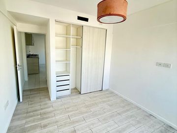 DEPARTAMENTOS DOS AMBIENTES VENTA EN ALCORTA 237 7°A C/ COCHERA (LANUS OESTE)
