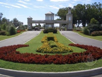 Casa de 4amb con Increible Vista en  San Eliseo Golf , Canning