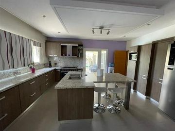 Moderna e impecable casa en Terravista