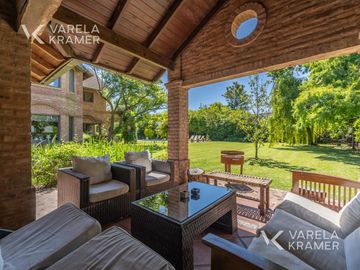 Casa en Venta en Lomas de San Isidro