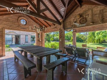 Casa en Venta en Lomas de San Isidro