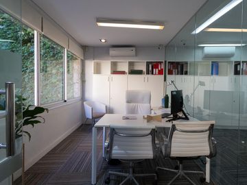 Edificio comercial en venta en San Isidro