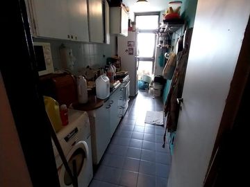 Departamento de tres ambientes con Cochera en Venta en Avellaneda