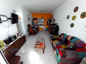 Departamento de tres ambientes con Cochera en Venta en Avellaneda