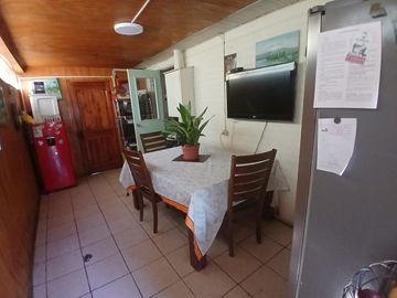 CASA DE UN PISO FAMILIAR ACOGEDORA
