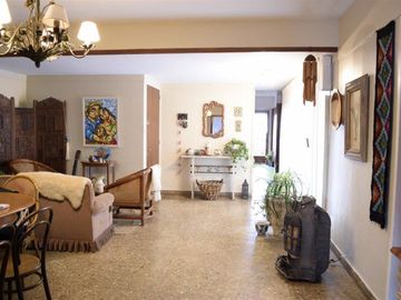PH en venta - 4 dormitorios 2 baños - 182 mts2 - La Plata
