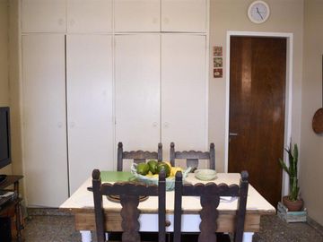 PH en venta - 4 dormitorios 2 baños - 182 mts2 - La Plata
