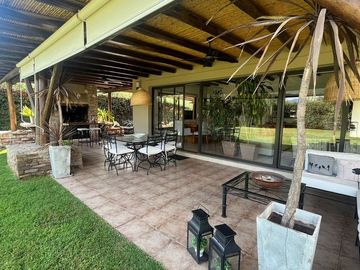 Casa en Venta en Barrio Privado Rincón de Araoz