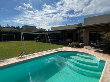 Casa en Venta en Barrio Privado Rincón de Araoz