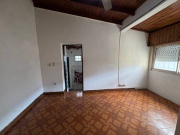 Departamento Tipo Casa en venta en Lanus Oeste