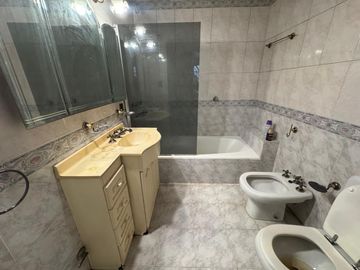 Departamento Tipo Casa en venta en Lanus Oeste