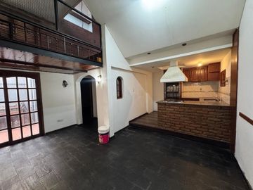 Departamento Tipo Casa en venta en Lanus Oeste
