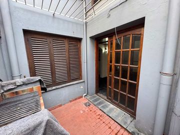 Departamento Tipo Casa en venta en Lanus Oeste