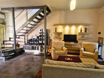 VENTA CASA 4 AMBIENTES PARQUE AVELLANEDA APTO CRED