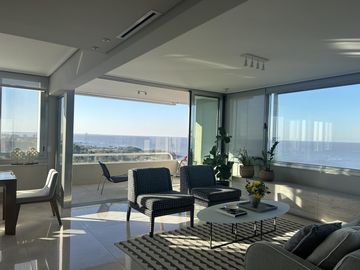 Espectacular 2 suites y dep Vista al Rio Venta La Lucila