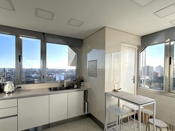 Espectacular 2 suites y dep Vista al Rio Venta La Lucila
