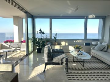 Espectacular 2 suites y dep Vista al Rio Venta La Lucila