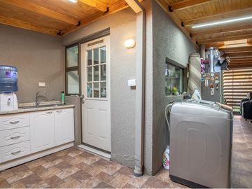 Venta casa en Buin: segura, amplia y bien ubicada