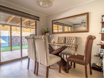 Venta casa en Buin: segura, amplia y bien ubicada