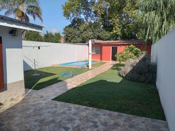 Casa - Centro (Moreno)