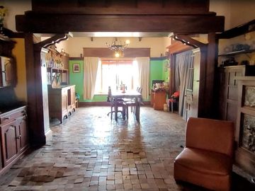 Los Cocos Chalet emblematico a mts de Grierson