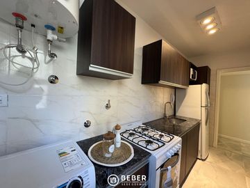 En venta dos ambientes al frente con balcón, Centro Mar del Plata