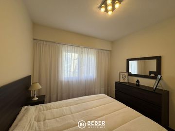 En venta dos ambientes al frente con balcón, Centro Mar del Plata