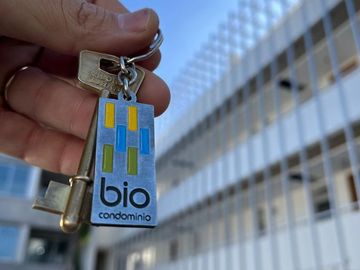 VENTA de Departamento 2 AMBIENTES, Moreno, con balcón, terraza privada, parrilla y cochera