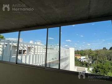 VENTA de Departamento 2 AMBIENTES, Moreno, con balcón, terraza privada, parrilla y cochera