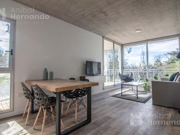VENTA de Departamento 2 AMBIENTES, Moreno, con balcón, terraza privada, parrilla y cochera
