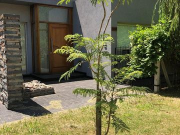 Casa en venta - 3 Dormitorios 2 Baños - 125 mts2 - 9 De Julio