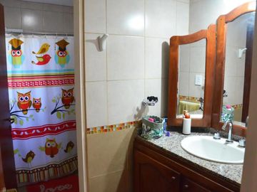 Venta casa 3 dormitorios APTA CREDITO HIPOTECARIO - FUNES TOWN