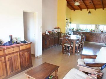 Venta casa 3 dormitorios APTA CREDITO HIPOTECARIO - FUNES TOWN