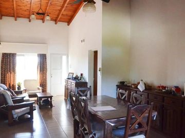 Venta casa 3 dormitorios APTA CREDITO HIPOTECARIO - FUNES TOWN