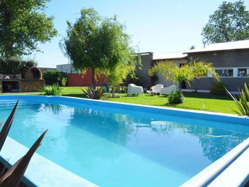 Venta casa 3 dormitorios APTA CREDITO HIPOTECARIO - FUNES TOWN
