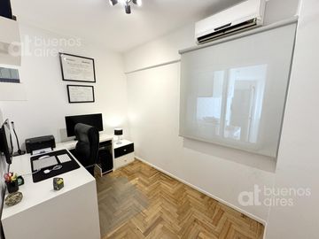 Departamento de 4 ambientes con cochera. Caballito. Venta. APTO CRÉDITO.