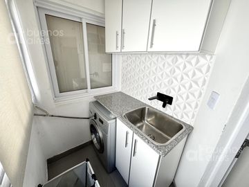 Departamento de 4 ambientes con cochera. Caballito. Venta. APTO CRÉDITO.