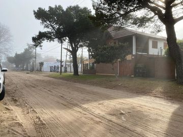 VENTA DEPTO MAR DE AJO CON COCHERA PARRILLA SIN EXPENSAS