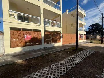VENTA DEPTO MAR DE AJO CON COCHERA PARRILLA SIN EXPENSAS