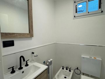 Venta cuatro ambientes con balcon terraza, Centro Mar del Plata