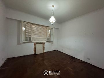 En venta tres ambientes al contrafrente Plaza Colon, Mar del Plata