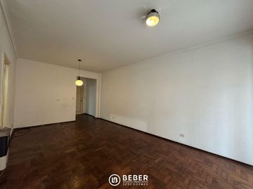 En venta tres ambientes al contrafrente Plaza Colon, Mar del Plata