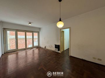 En venta tres ambientes al contrafrente Plaza Colon, Mar del Plata