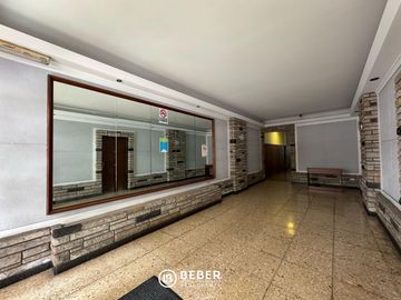 En venta tres ambientes al contrafrente Plaza Colon, Mar del Plata