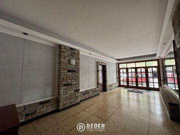 En venta tres ambientes al contrafrente Plaza Colon, Mar del Plata