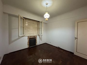 En venta tres ambientes al contrafrente Plaza Colon, Mar del Plata
